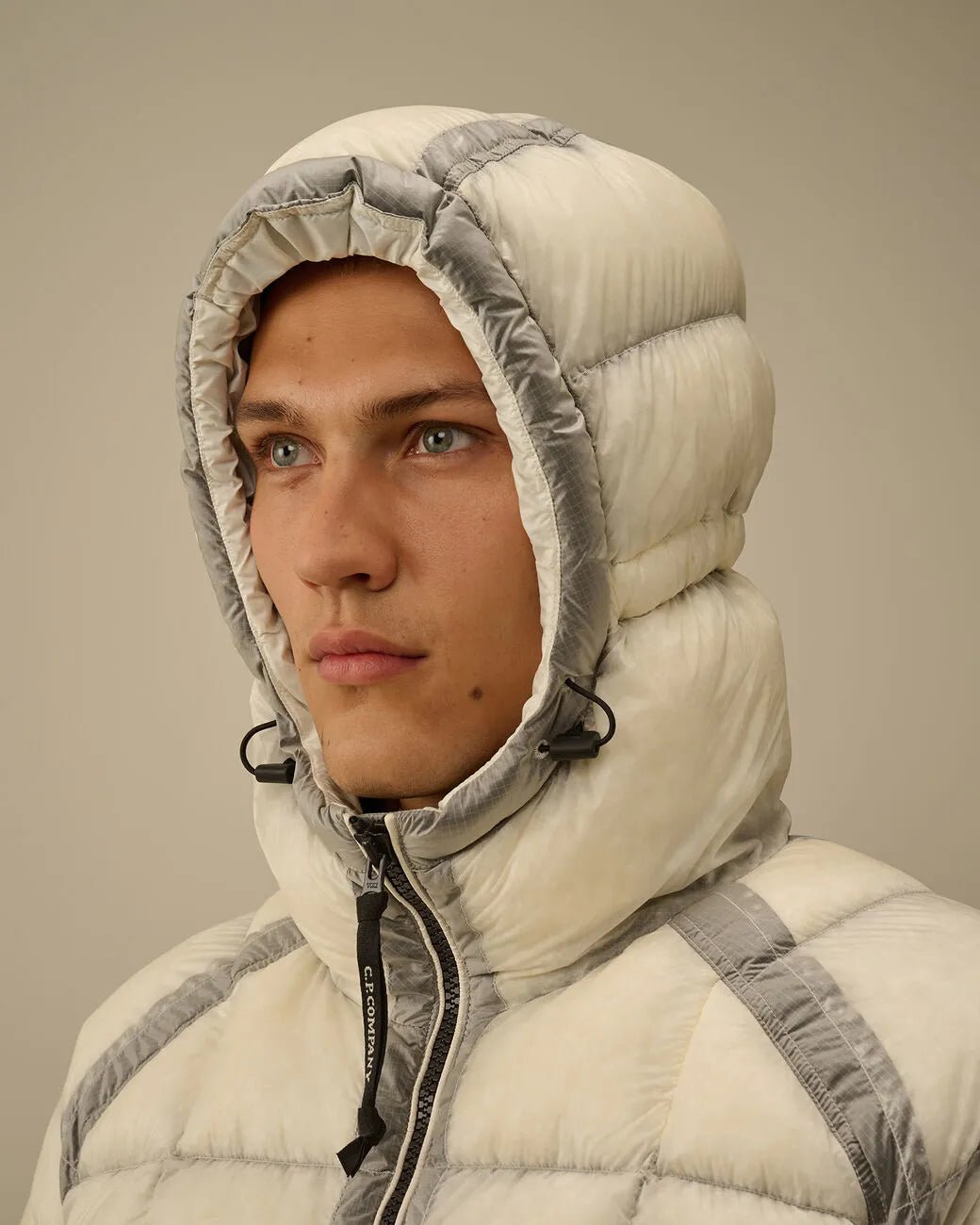 C.P. COMPANY - Doudoune D.D. Shell Hooded Down Puffer Jacket beige - Lothaire