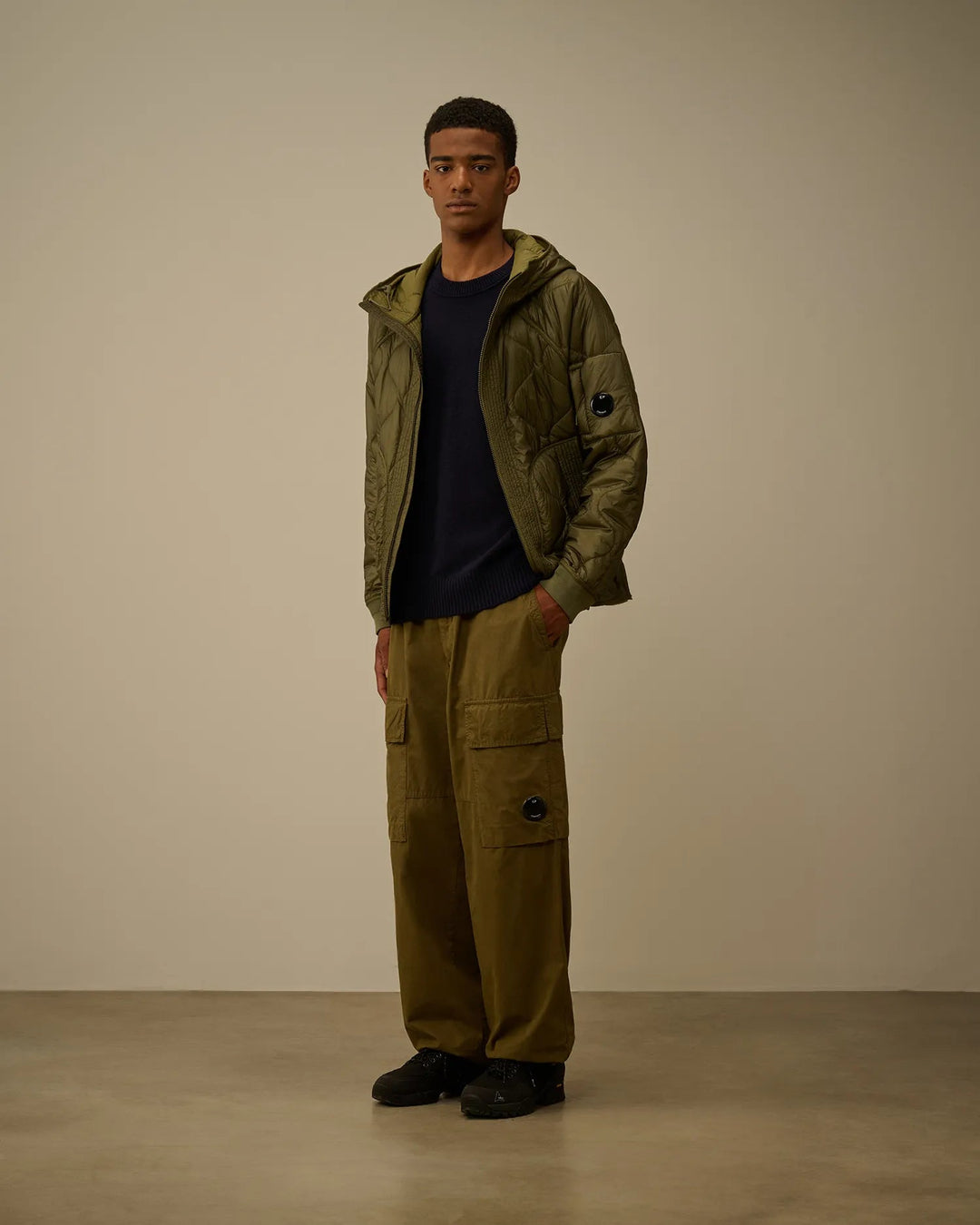 C.P. COMPANY - Lambswool GRS Crewneck Lens Sweater Total Eclipse - Lothaire