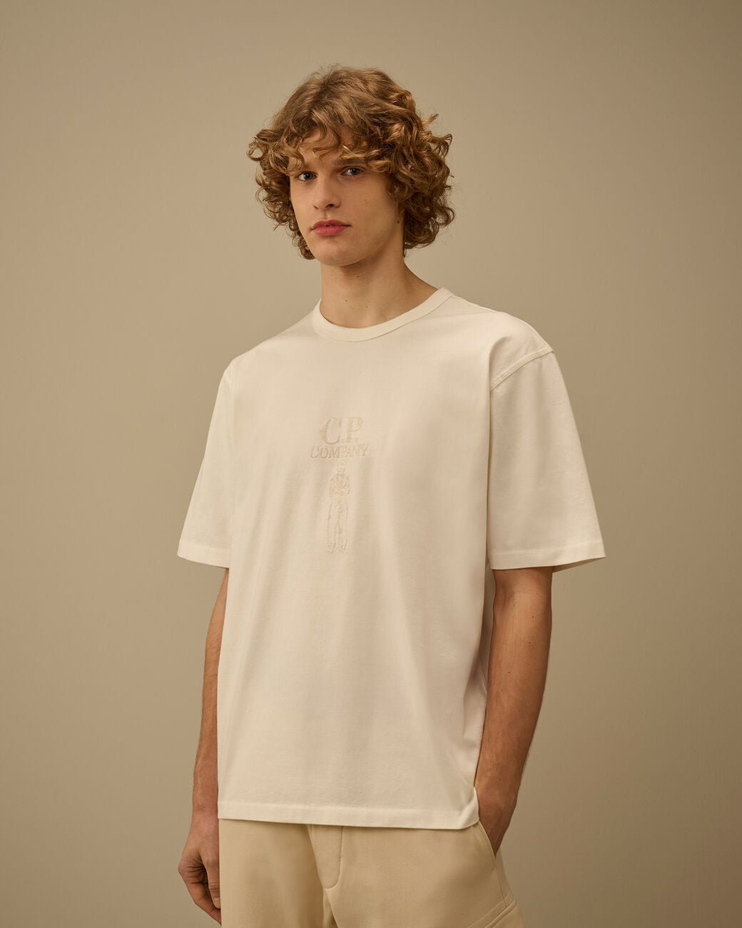C.P. COMPANY - Mercerized Jersey 30/2 Twisted Short Sleeve Logo T-Shirt Beige - Lothaire