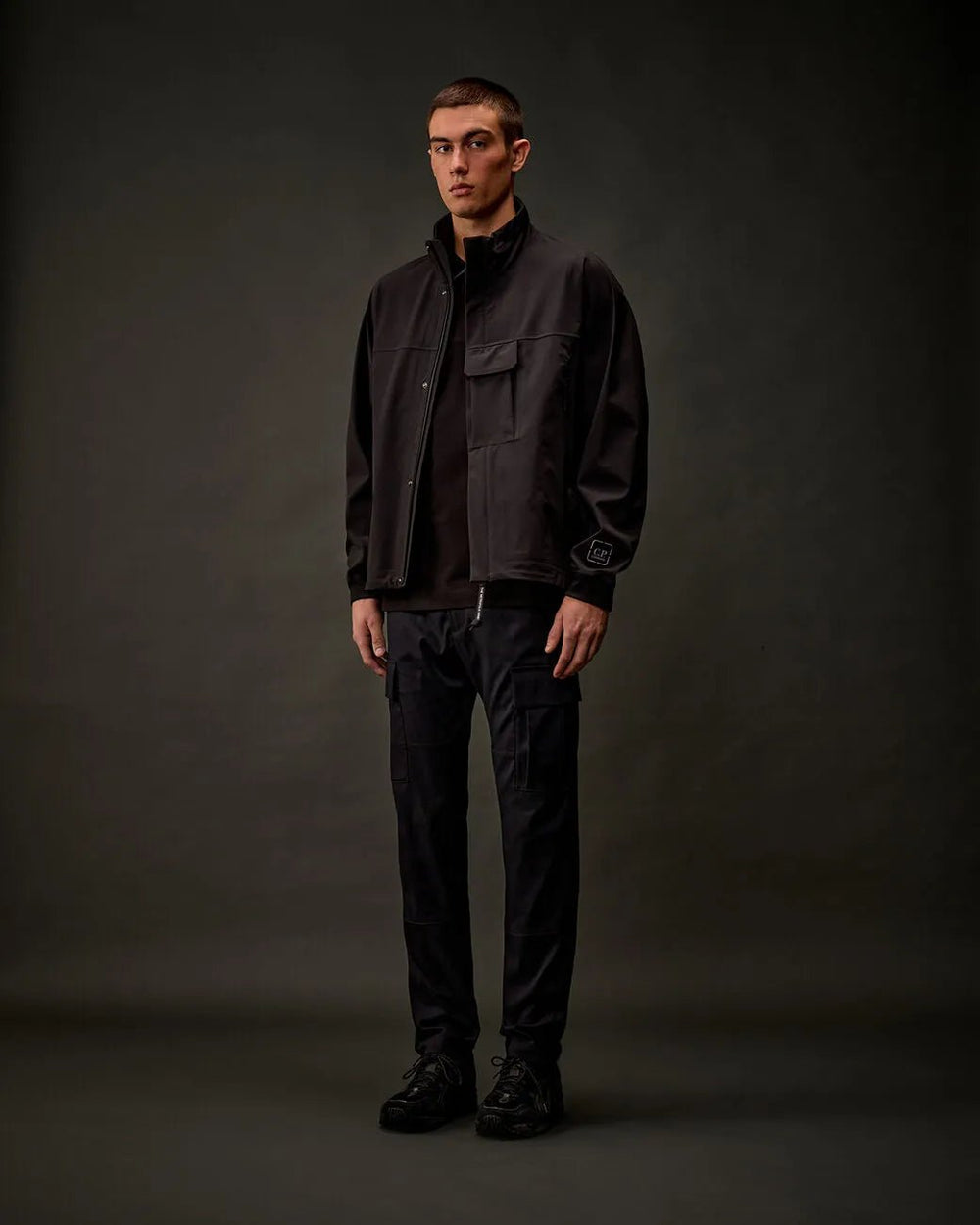 C.P. COMPANY - Metropolis Series Technical Panama Ergonomic Cargo Pants noir - Lothaire