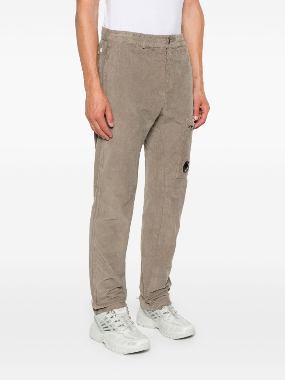 C.P. COMPANY - Pantalon en velours côtelé à poches cargo - Lothaire