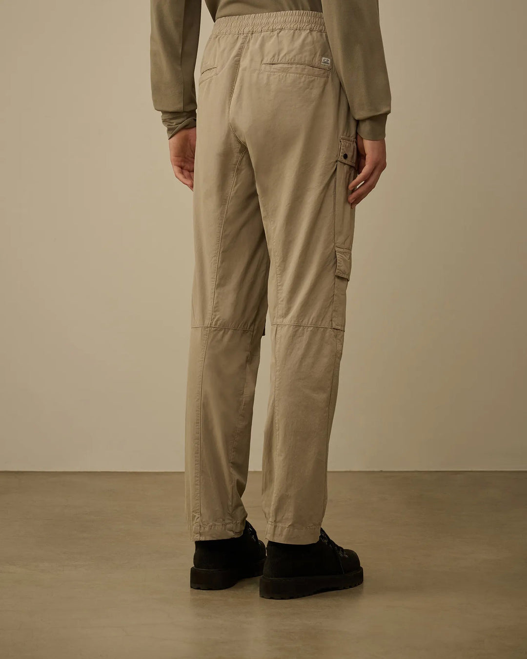 C.P. COMPANY - Pantalons cargo Microreps london fog - Lothaire