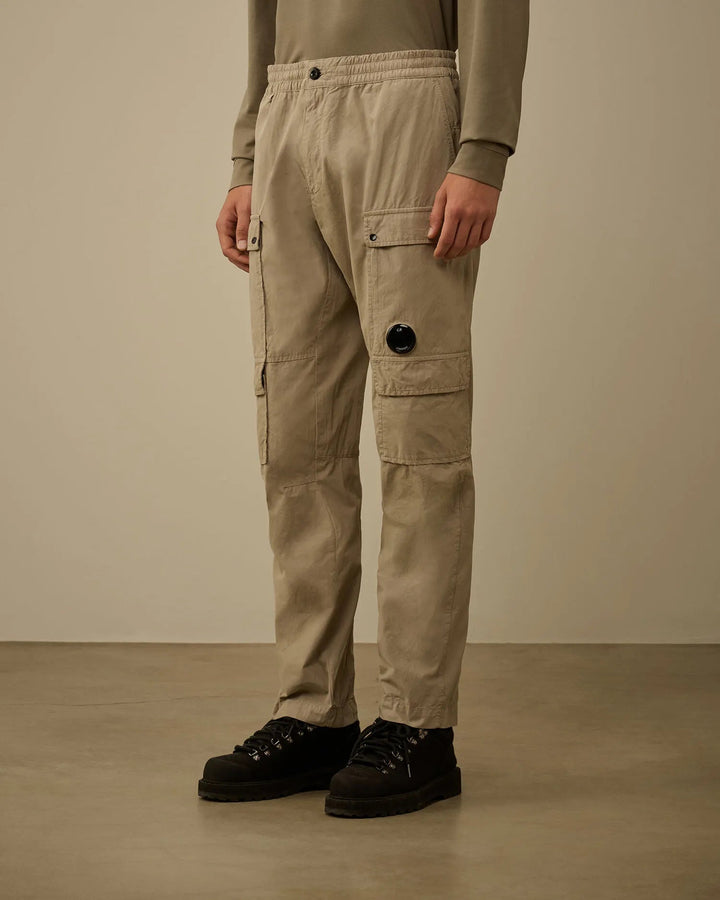 C.P. COMPANY - Pantalons cargo Microreps london fog - Lothaire