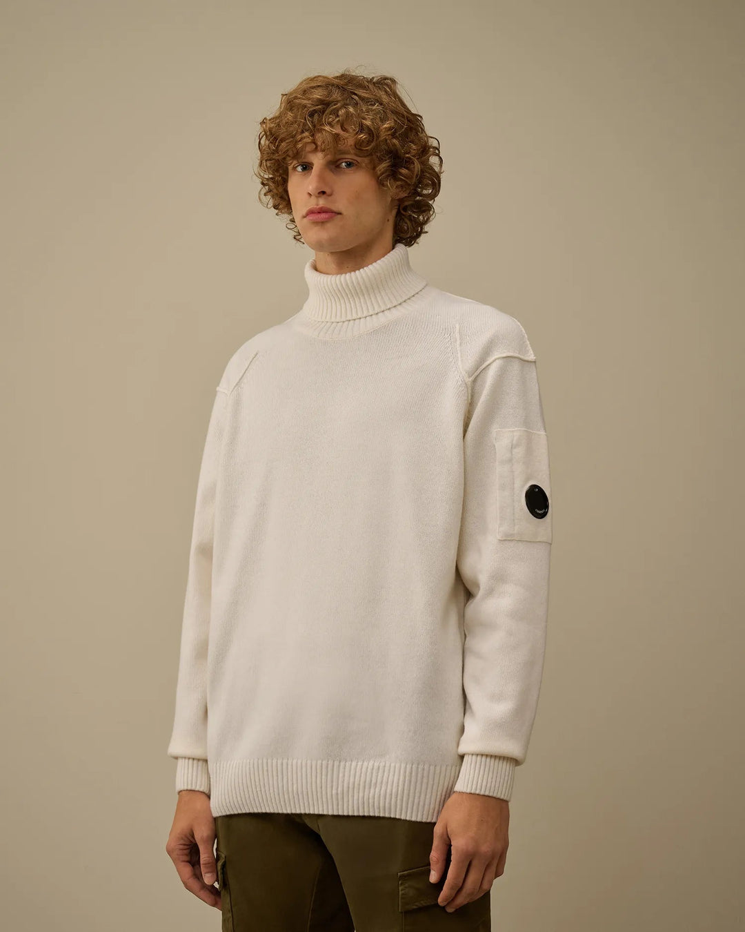 C.P. COMPANY - Pull à col roulé confectionné en Lambswool GRS Blanc - Lothaire