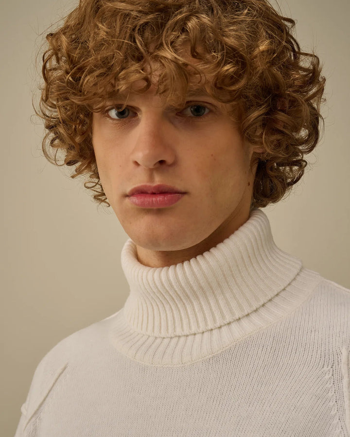 C.P. COMPANY - Pull à col roulé confectionné en Lambswool GRS Blanc - Lothaire