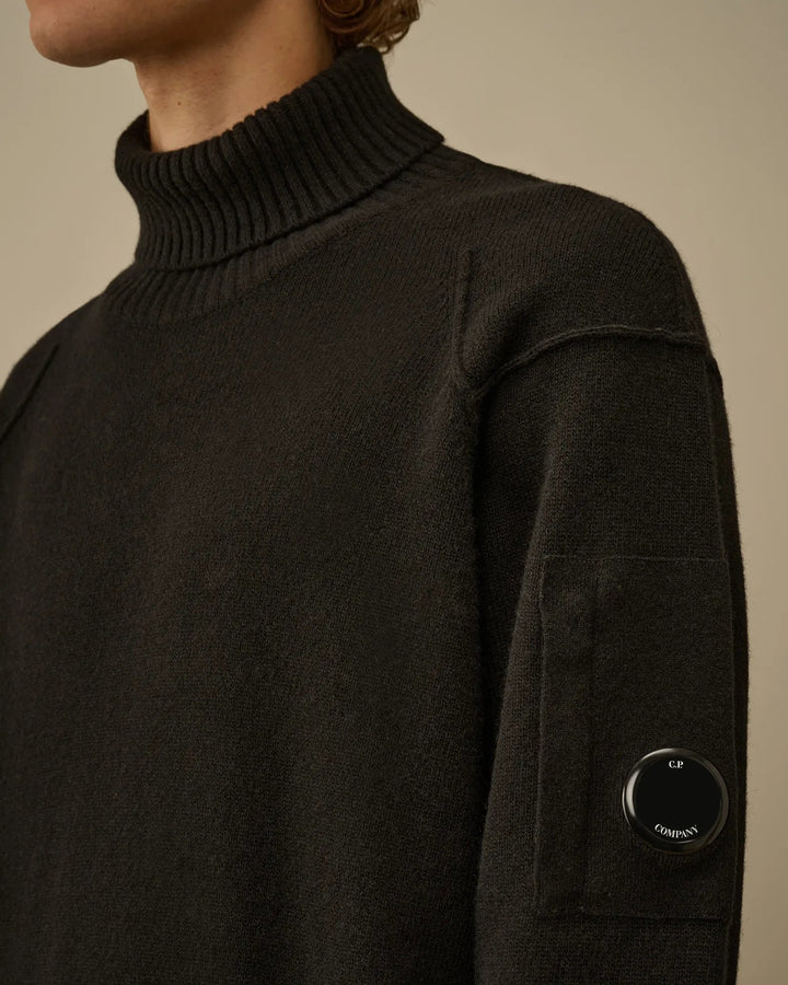 C.P. COMPANY - Pull Lambswool GRS Turtleneck Noir - Lothaire
