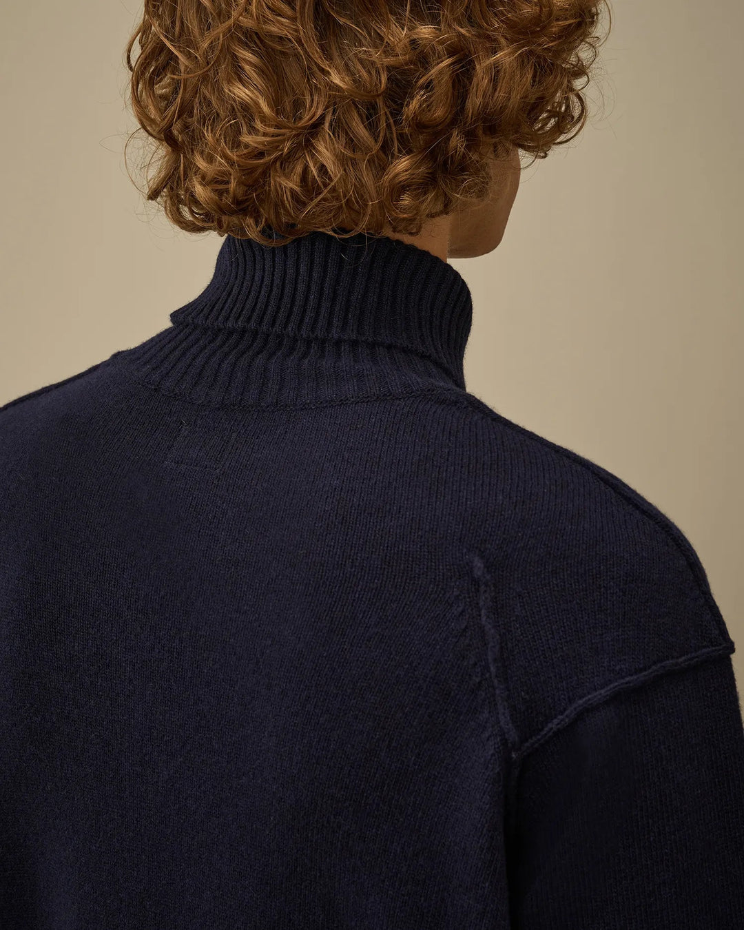 C.P. COMPANY - Pull Lambswool GRS Turtleneck Total Eclipse - Lothaire