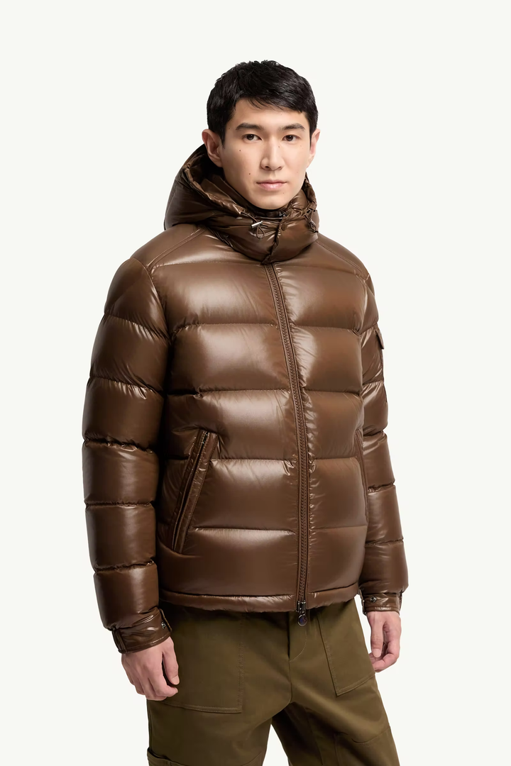 MONCLER - Doudoune courte à capuche Moncler Maya Marron