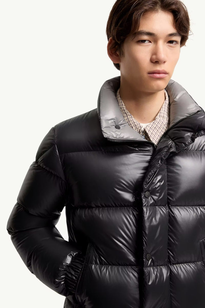 MONCLER - Doudoune courte Brendola laquée Noir