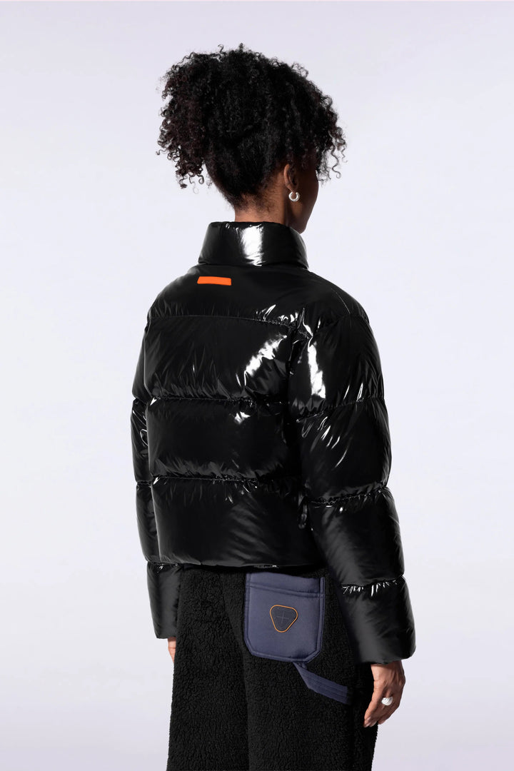 GERTRUDE - Doudoune courte effet glossy Kate Bright Noir - Lothaire