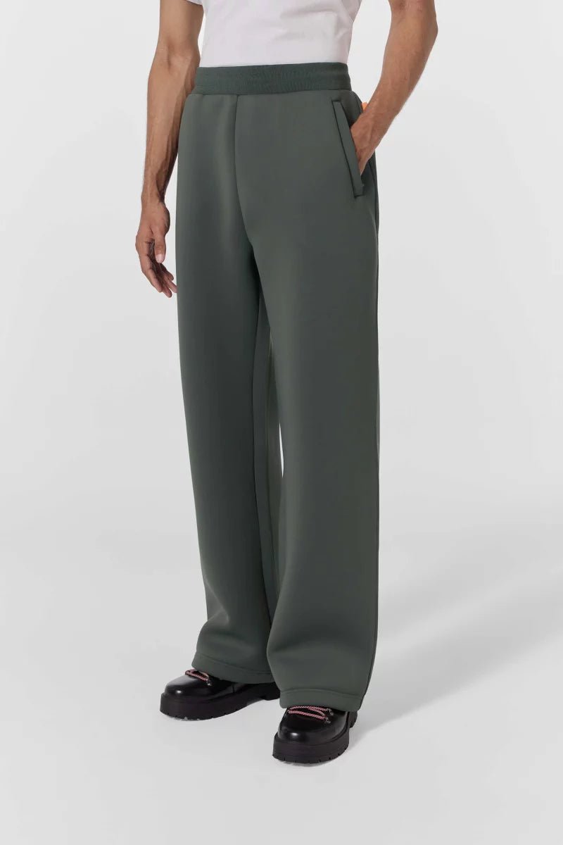 GERTRUDE - Pantalon Cardi en maille scuba coupe ample Vert - Lothaire