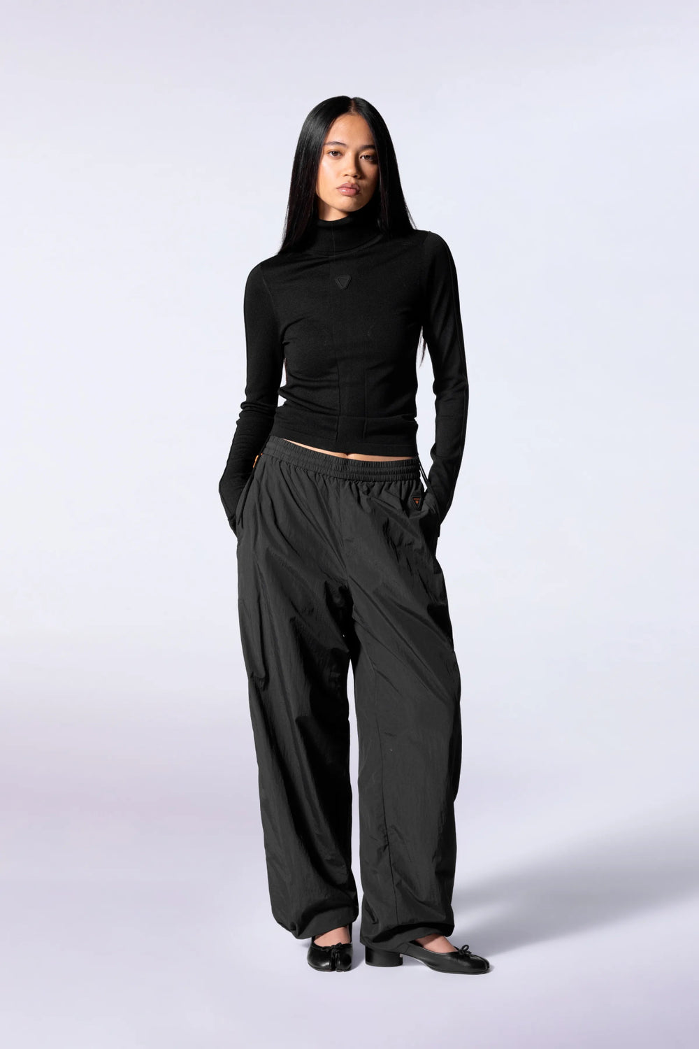 GERTRUDE - Top en maille fine Nana Noir - Lothaire