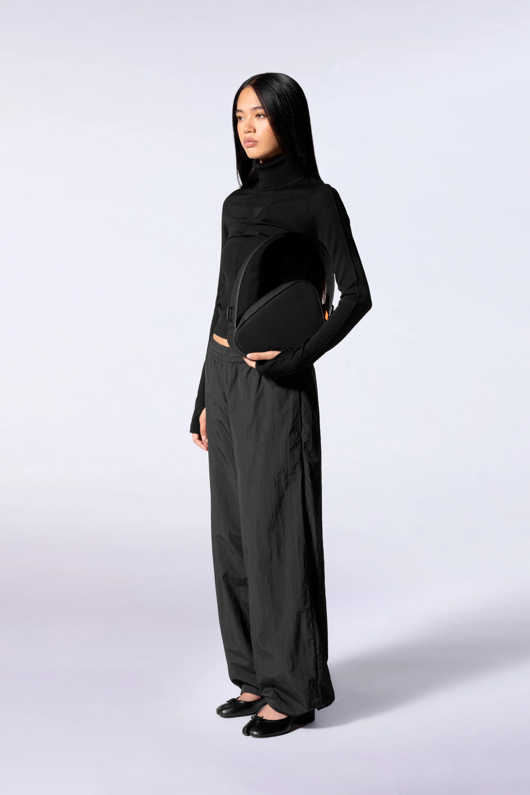 GERTRUDE - Top en maille fine Nana Noir - Lothaire