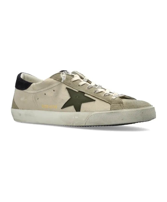 GOLDEN GOOSE - Basket super star en daim gris avec étoile verte - Lothaire