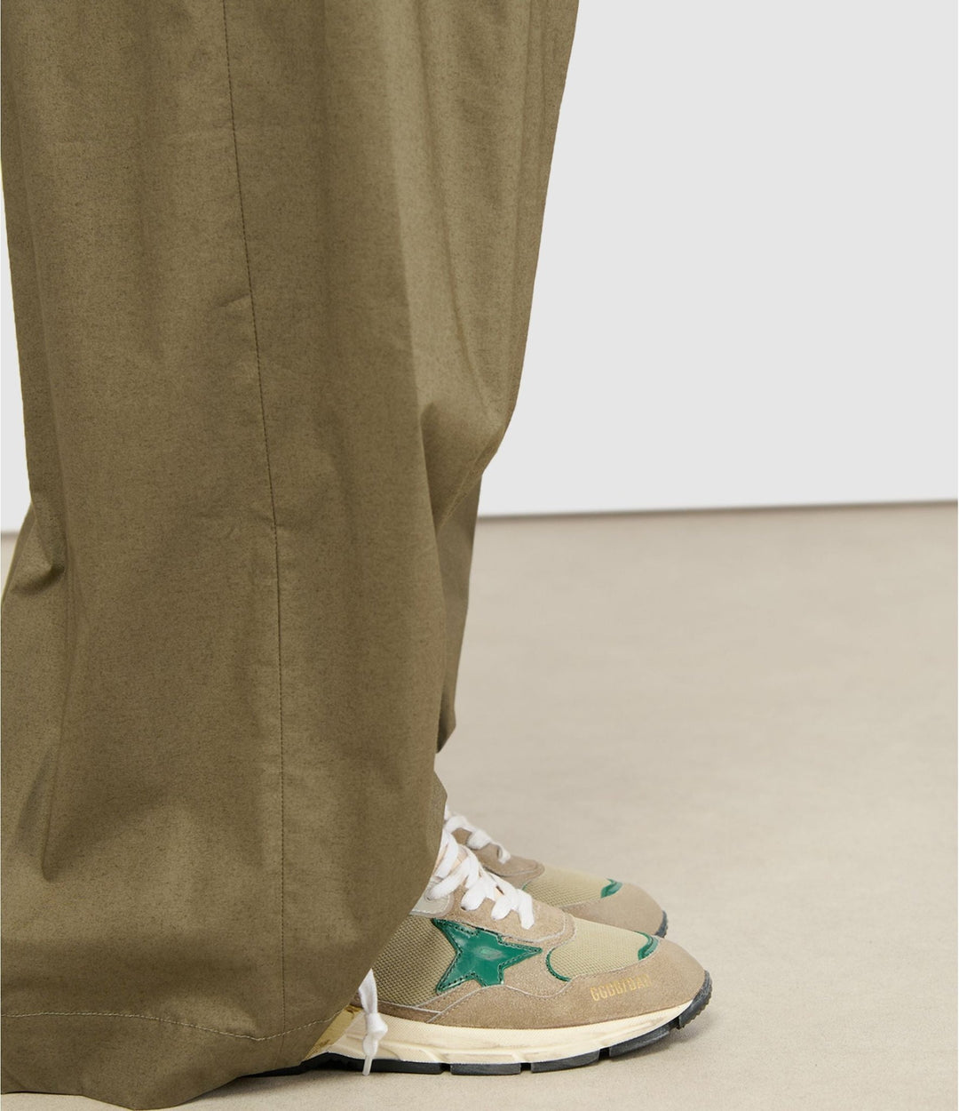 GOLDEN GOOSE FEMME - Baskets Running Dad Blanc/Taupe/Vert - Lothaire