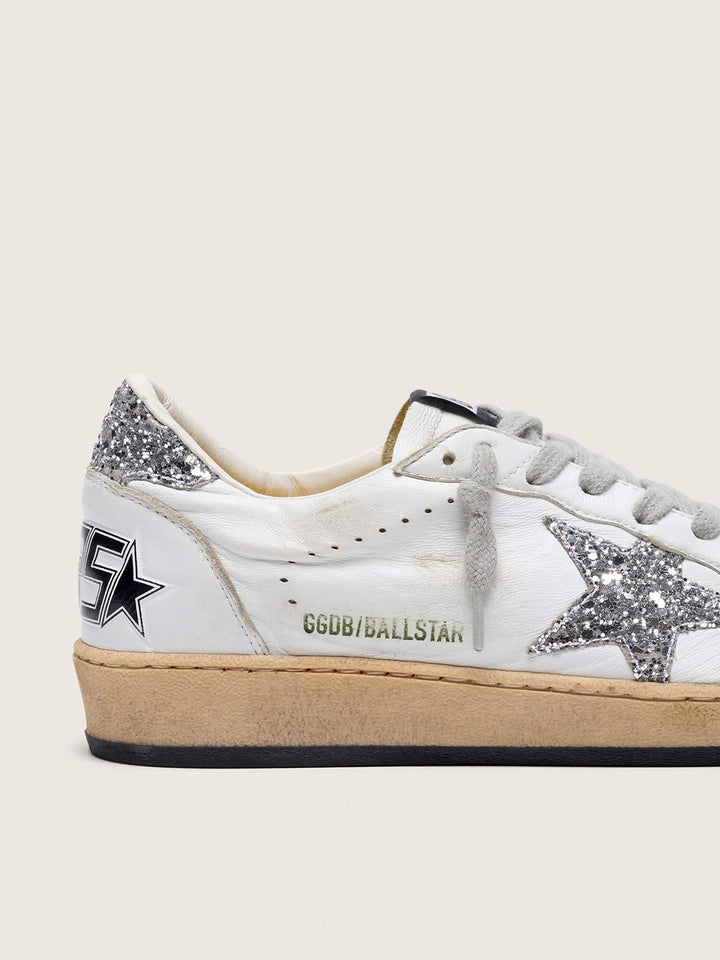 GOLDEN GOOSE FEMME - Basket cuir blanc avec étoile argentée paillettes