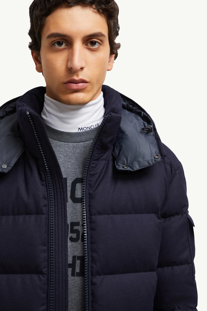 MONCLER - Doudoune courte à capuche en flanelle de laine Montgenevre bleu