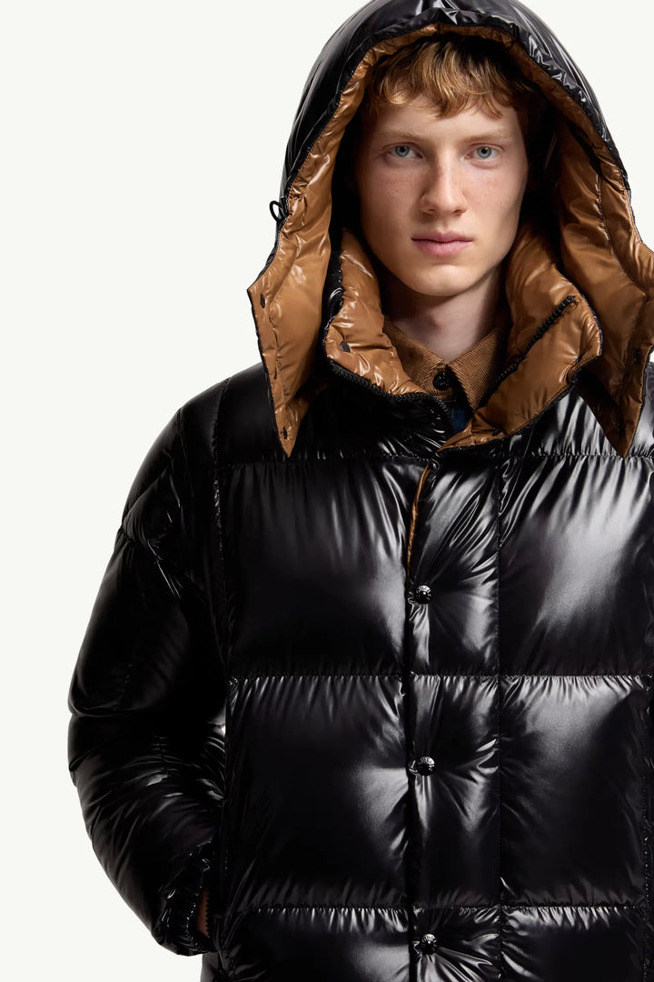 MONCLER - Doudoune courte à capuche Parana noir