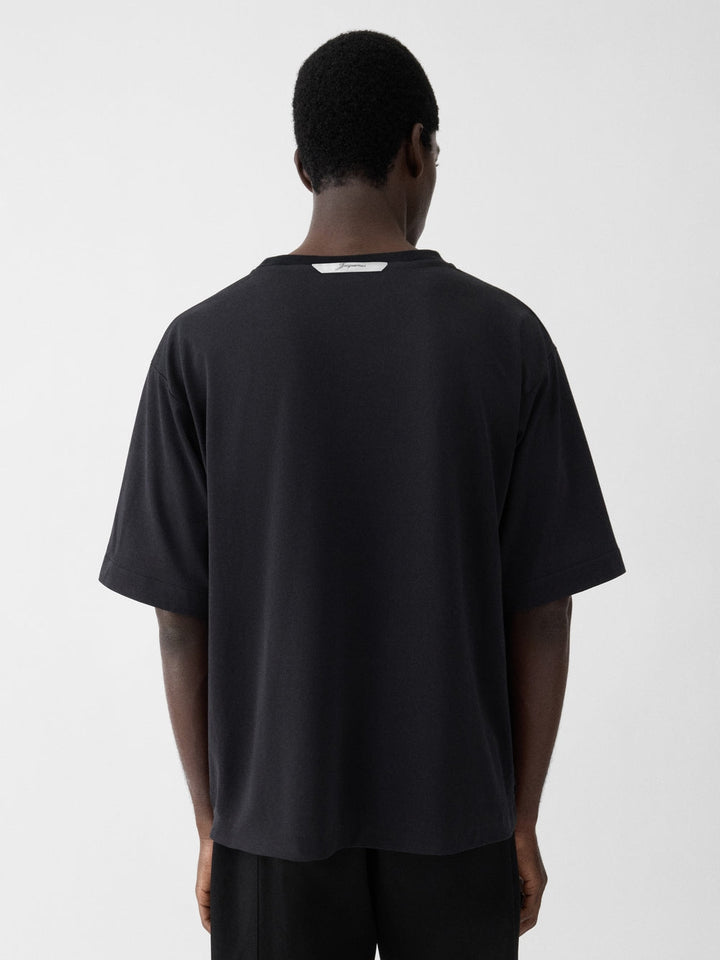 JACQUEMUS - Le T-Shirt à manches courtes Rond Carré Noir - Lothaire