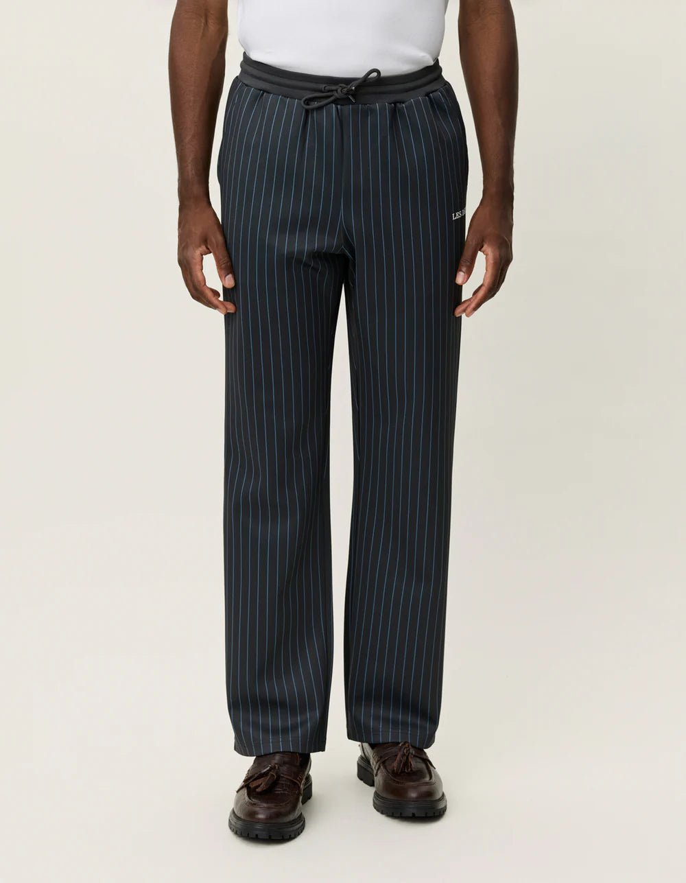 LES DEUX - Ballier Pinstripe Casual Pants Marine à rayures bleues - Lothaire
