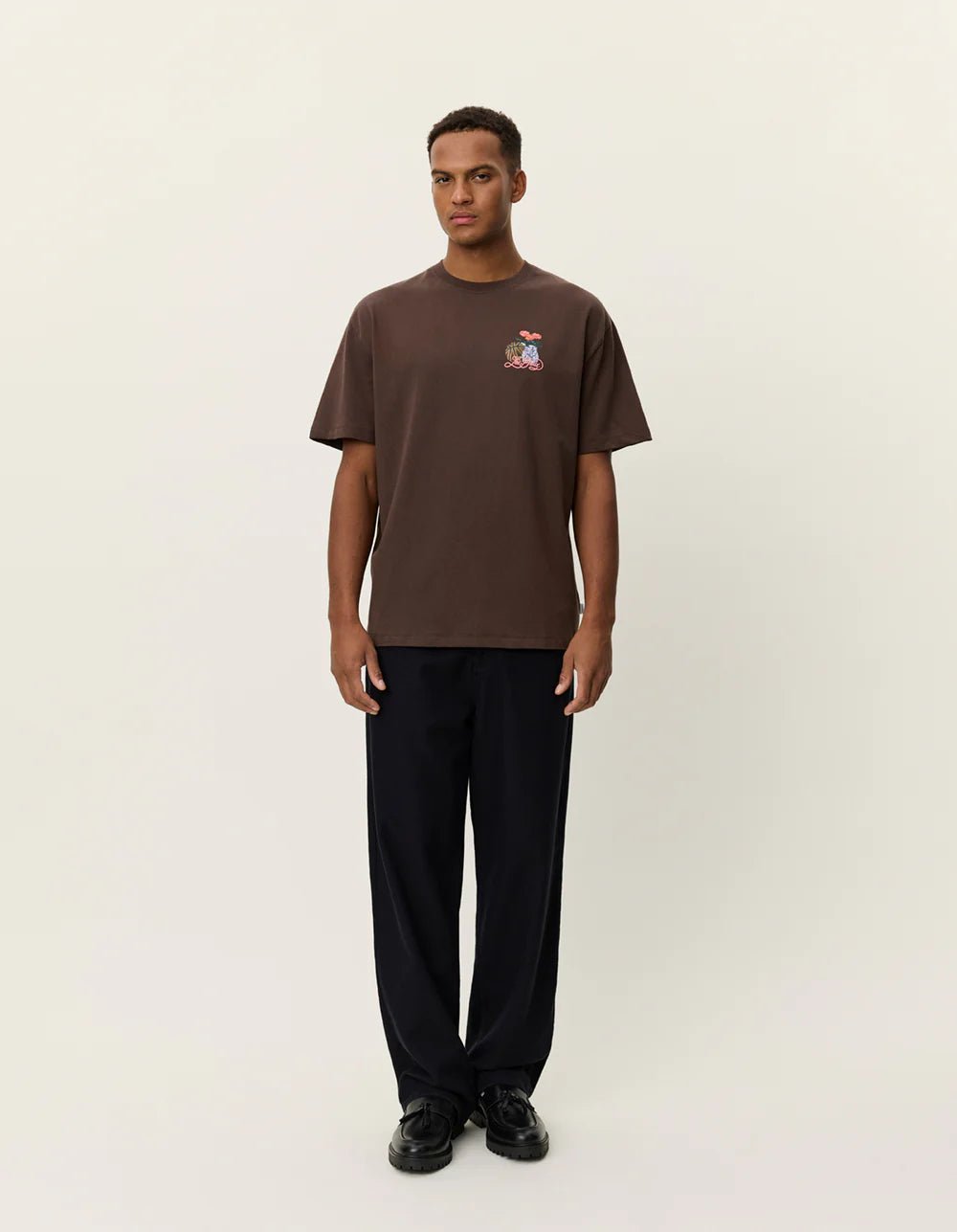 LES DEUX - Cole Table T-Shirt Marron - Lothaire