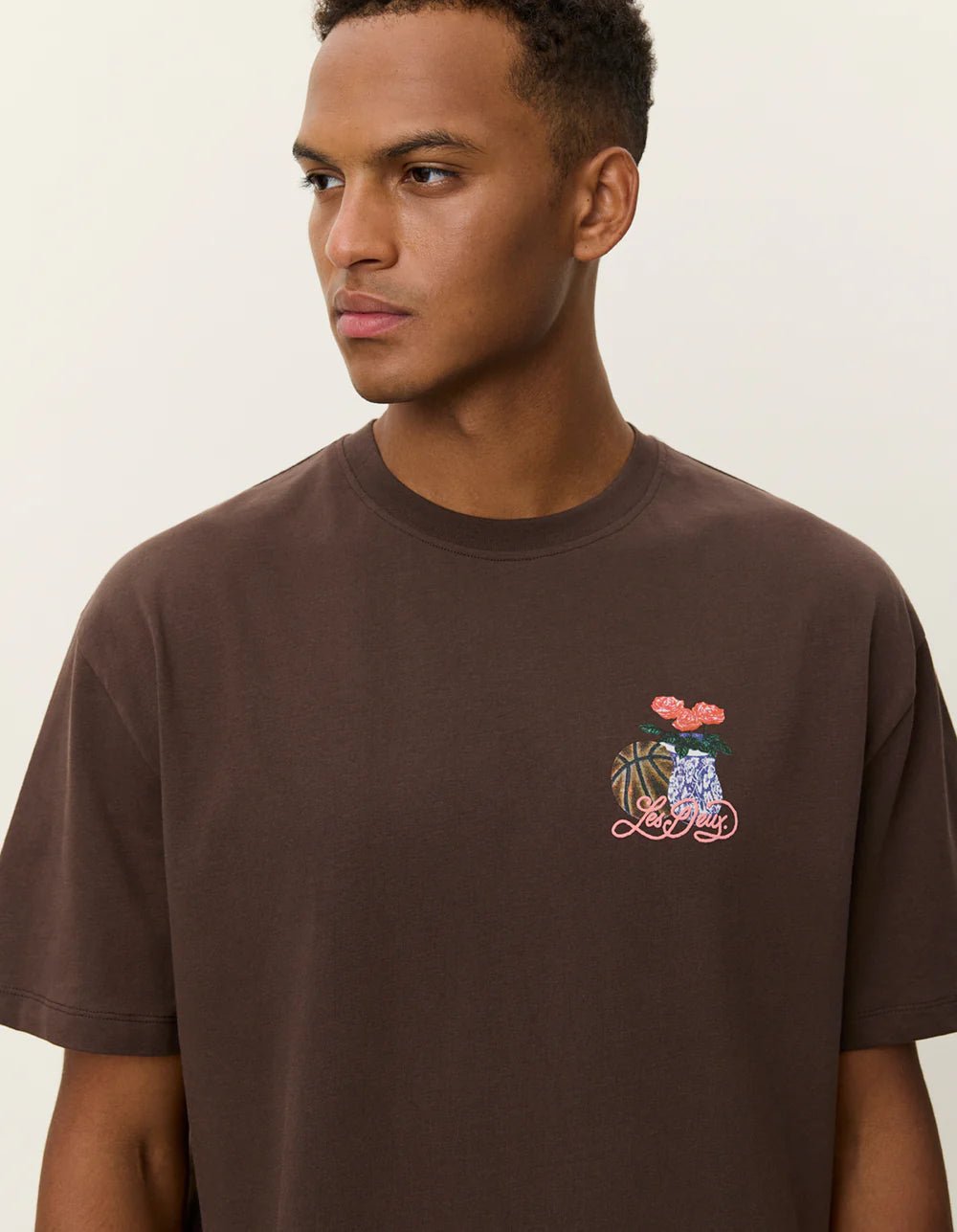 LES DEUX - Cole Table T-Shirt Marron - Lothaire