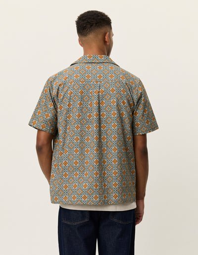 LES DEUX - Lukas Arabesque AOP SS Shirt Vert algue - Lothaire