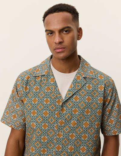 LES DEUX - Lukas Arabesque AOP SS Shirt Vert algue - Lothaire