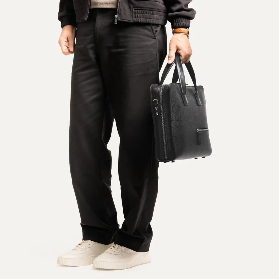 LUNDI PARIS - Porte-Documents Cameron en Cuir Grainé Noir - Lothaire