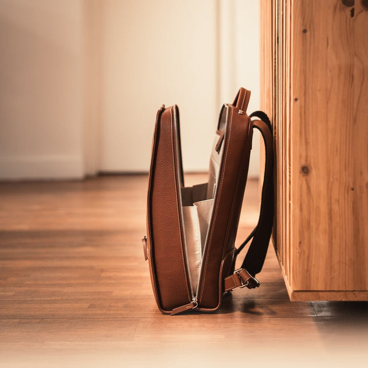 LUNDI PARIS - Sac à dos MARCUS en cuir grainé Cognac - Lothaire