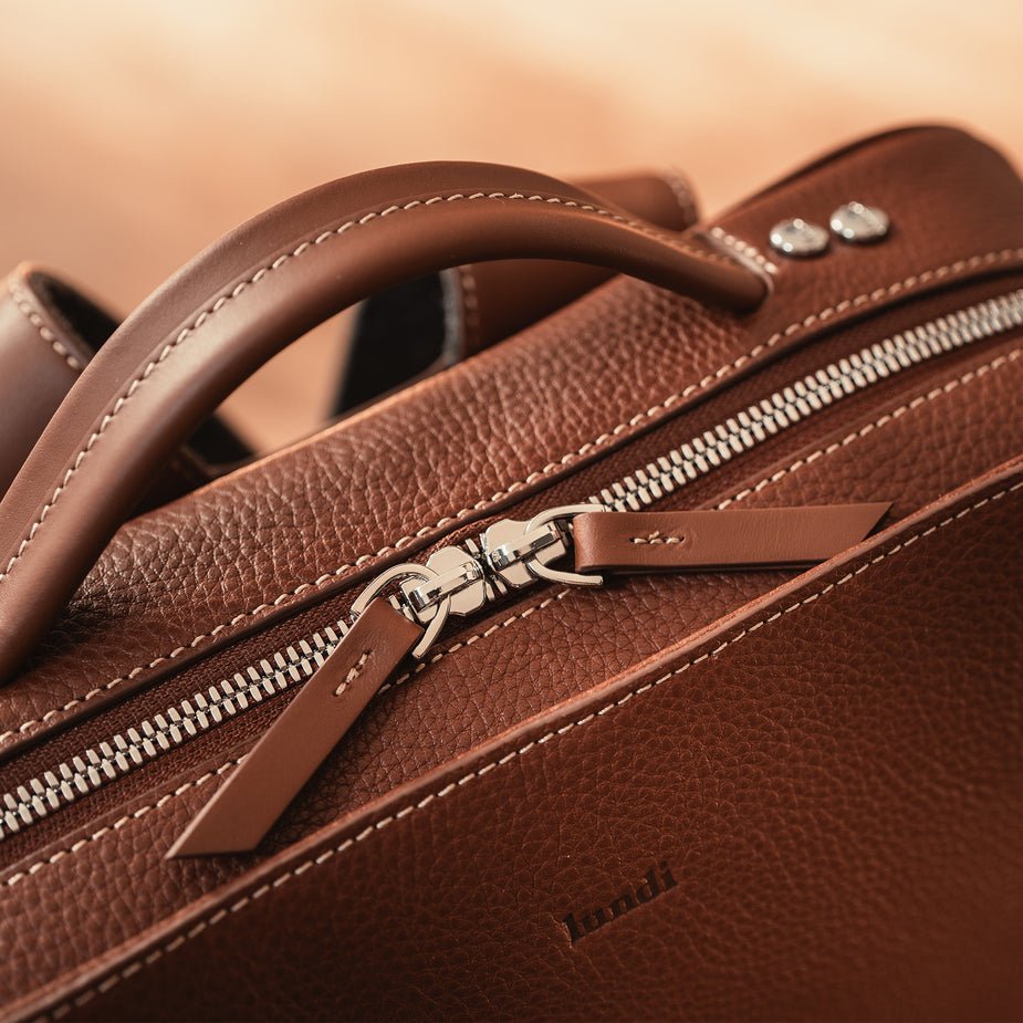 LUNDI PARIS - Sac à dos MARCUS en cuir grainé Cognac - Lothaire