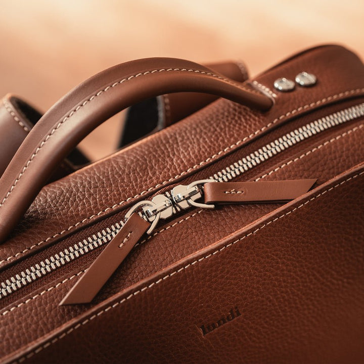 LUNDI PARIS - Sac à dos MARCUS en cuir grainé Cognac - Lothaire