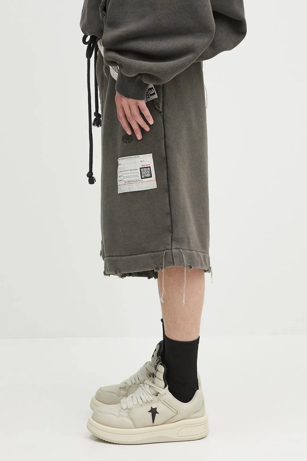 MAISON MIHARA - MMY - Amateur Sewn shorts Black - Lothaire
