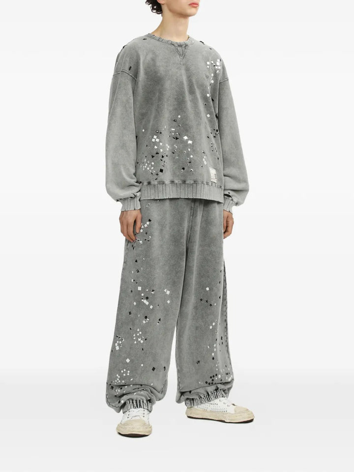 MAISON MIHARA - Sweat à effet usé à ornements gris - Lothaire