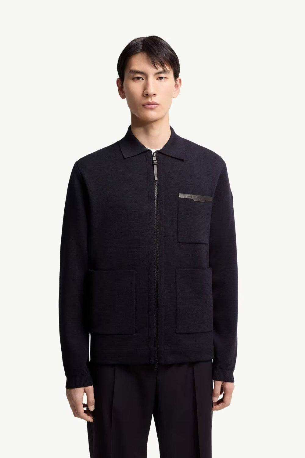 MONCLER - Cardigan zippé en laine à logo en cuir bleu - Lothaire
