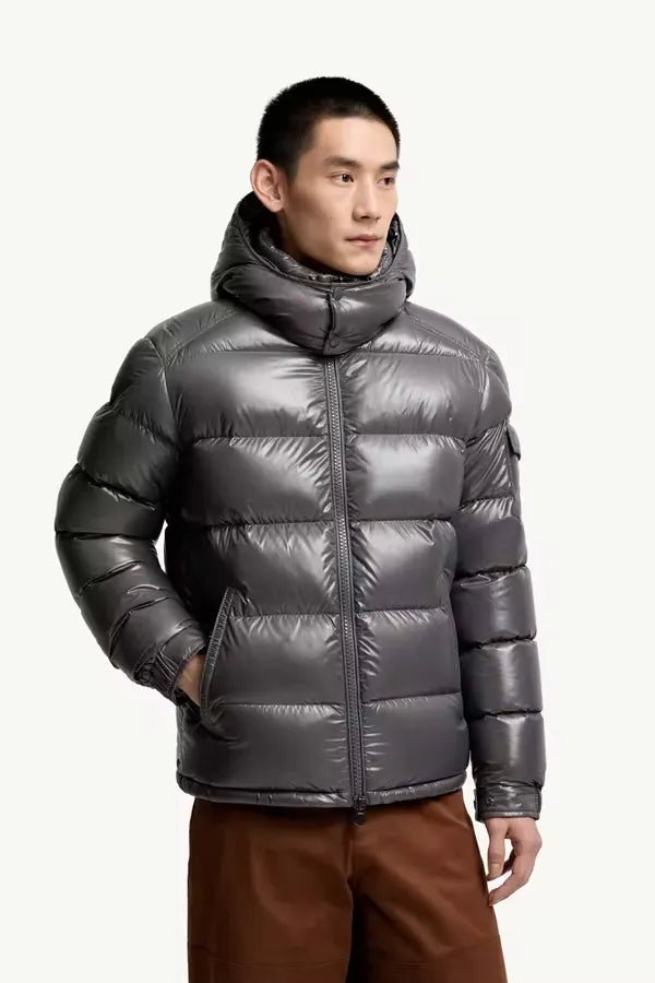MONCLER - Doudoune courte à capuche Maya gris charcoal - Lothaire