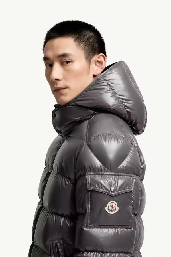 MONCLER - Doudoune courte à capuche Maya gris charcoal - Lothaire