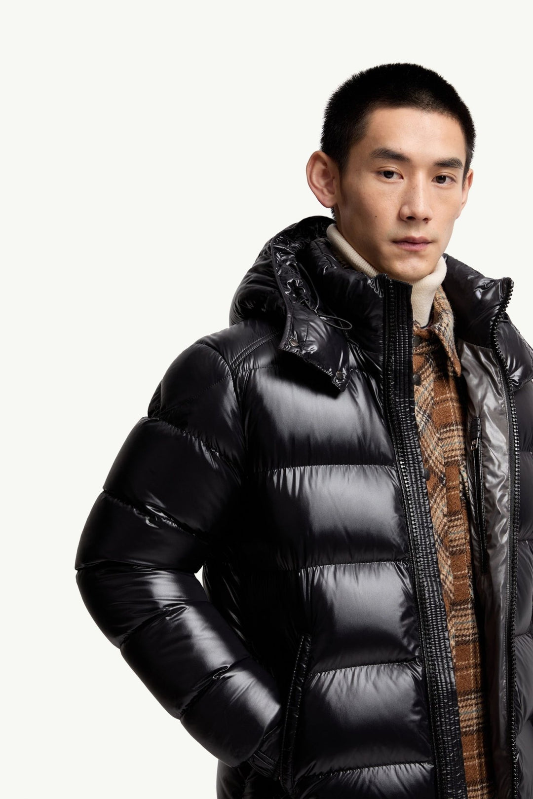 MONCLER - Doudoune courte à capuche Maya Noir - Lothaire