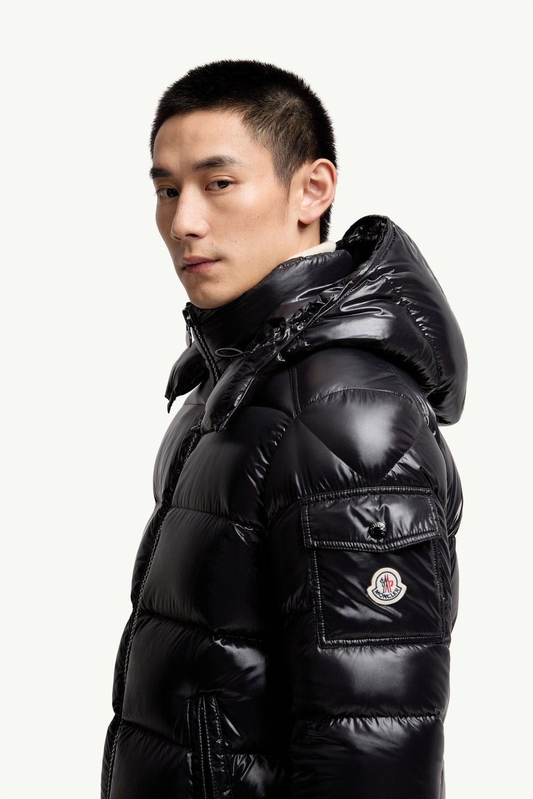 MONCLER - Doudoune courte à capuche Maya Noir - Lothaire