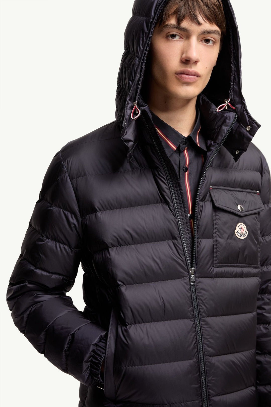 MONCLER – Doudoune courte à capuche Verith Bleu foncé - Lothaire