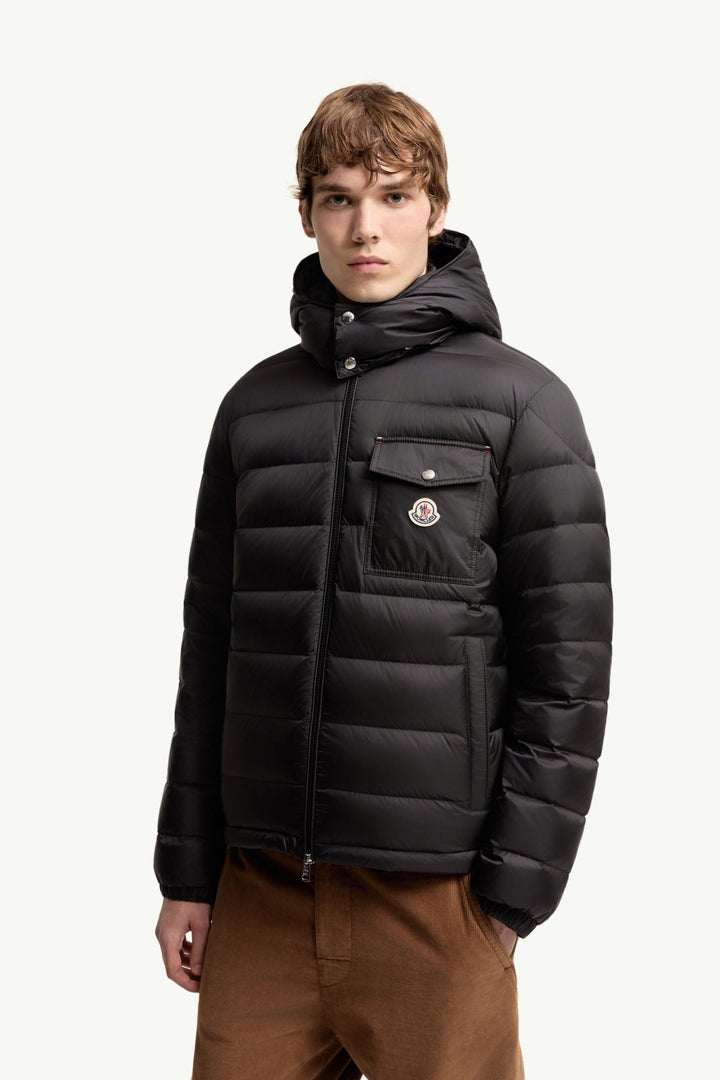 MONCLER – Doudoune courte à capuche Verith Noir - Lothaire