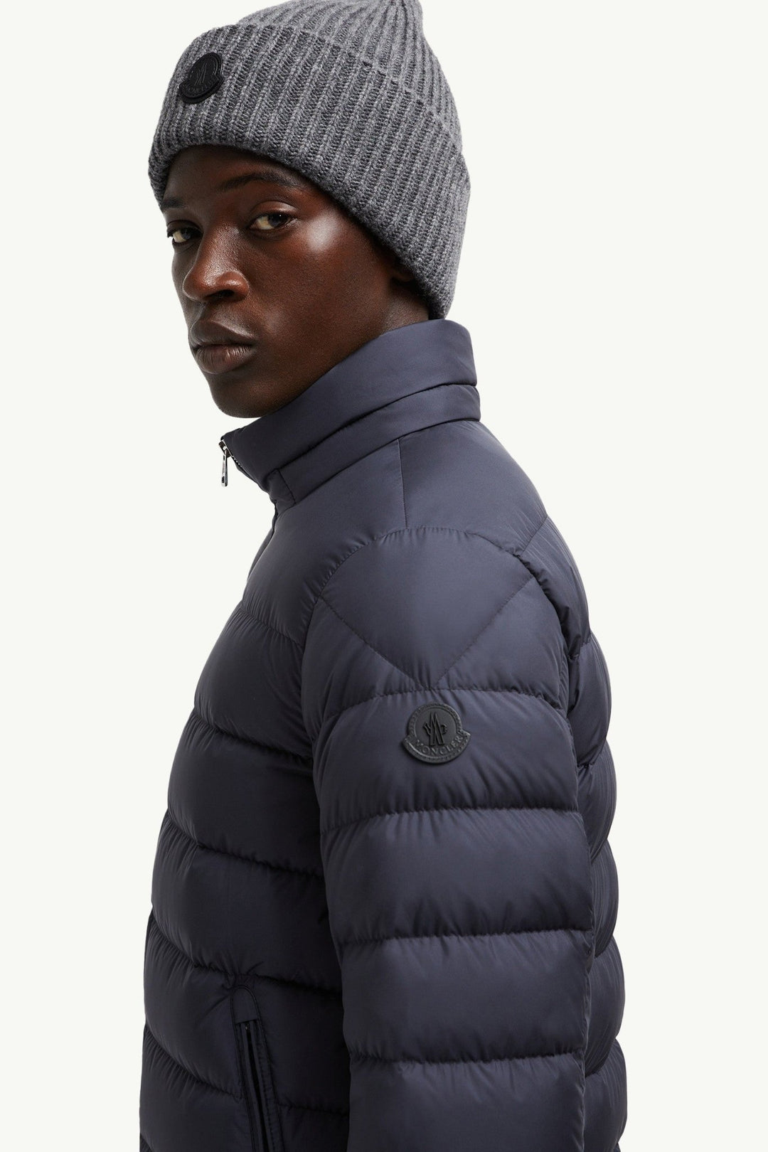 MONCLER - Doudoune Courte Arneb à Capuche Amovible Bleu Marine - Lothaire
