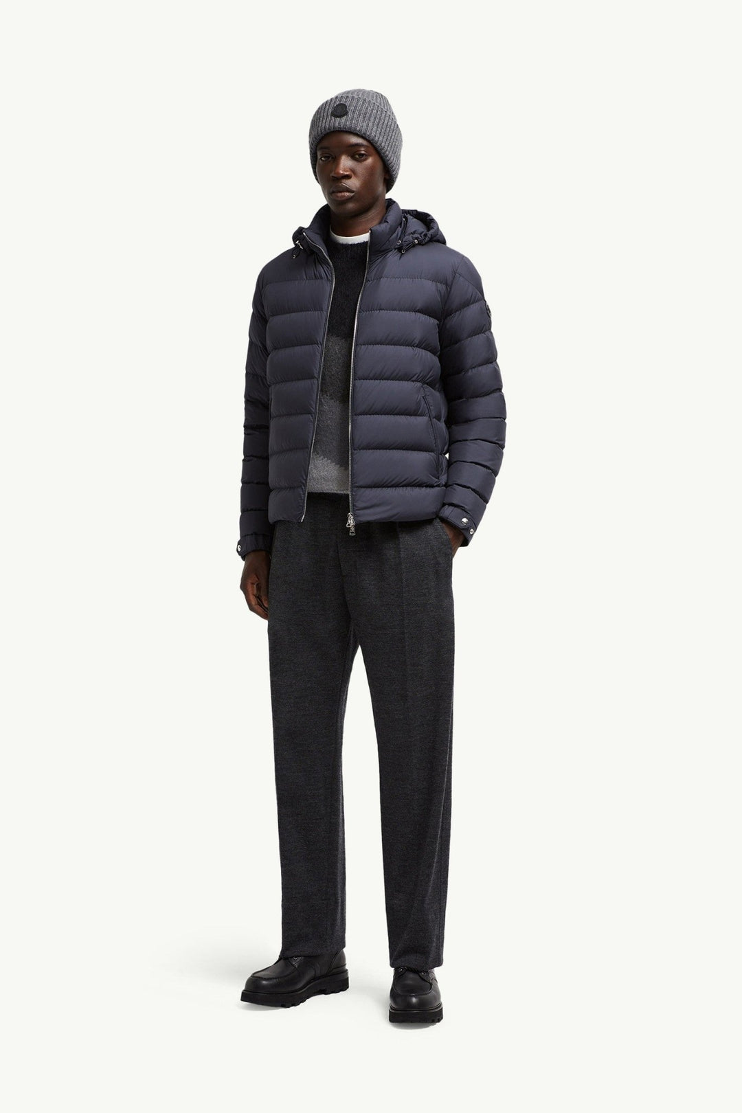 MONCLER - Doudoune Courte Arneb à Capuche Amovible Bleu Marine - Lothaire