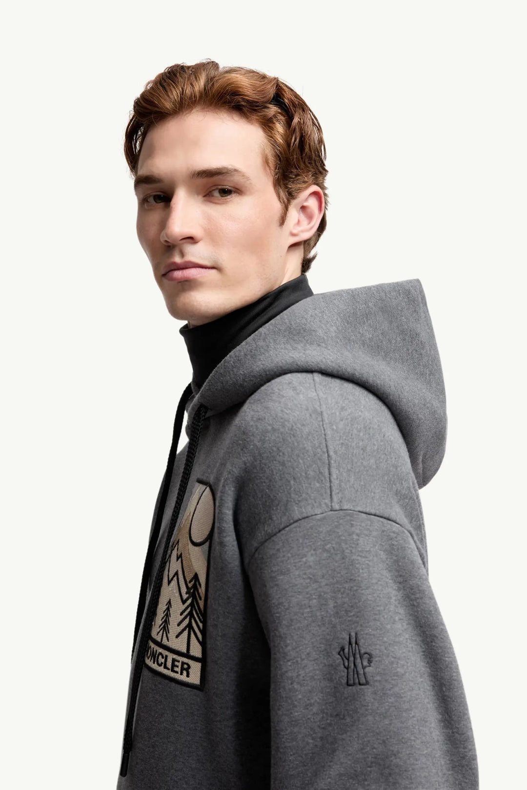 MONCLER GRENOBLE - Sweat à capuche en coton mélangé à logo montagne gris - Lothaire