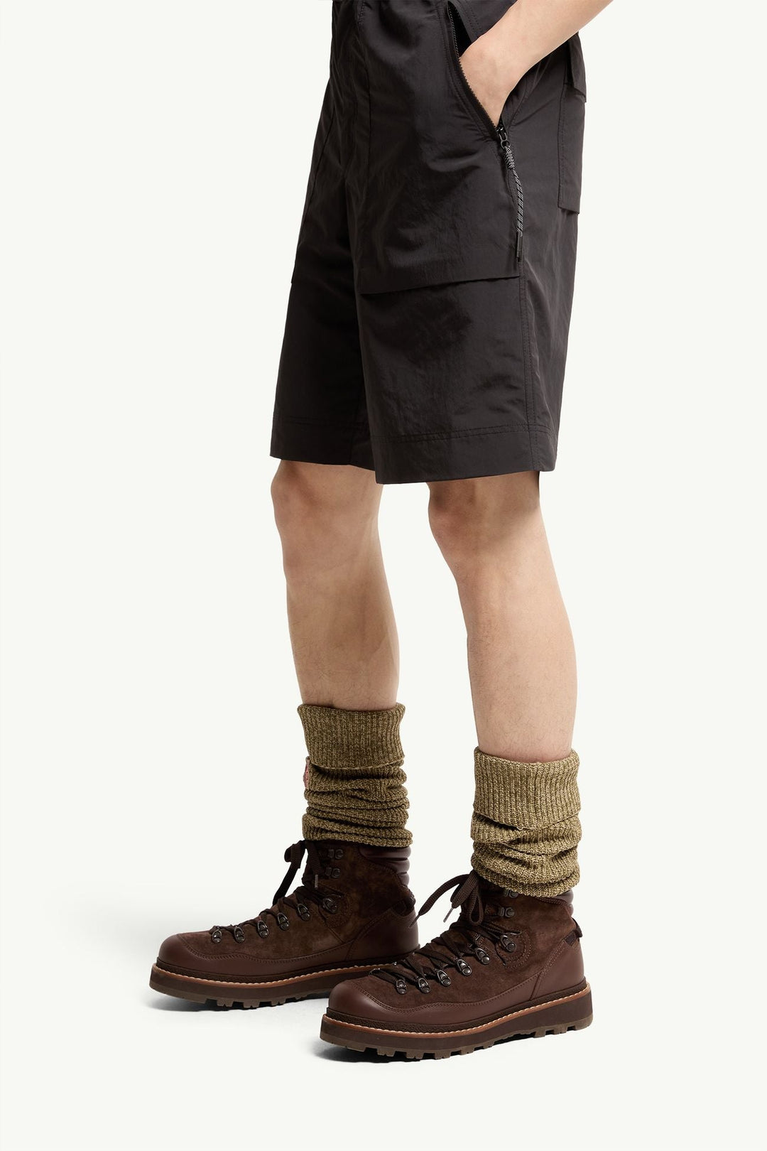 MONCLER - Technical Froissé Shorts Noir - Lothaire