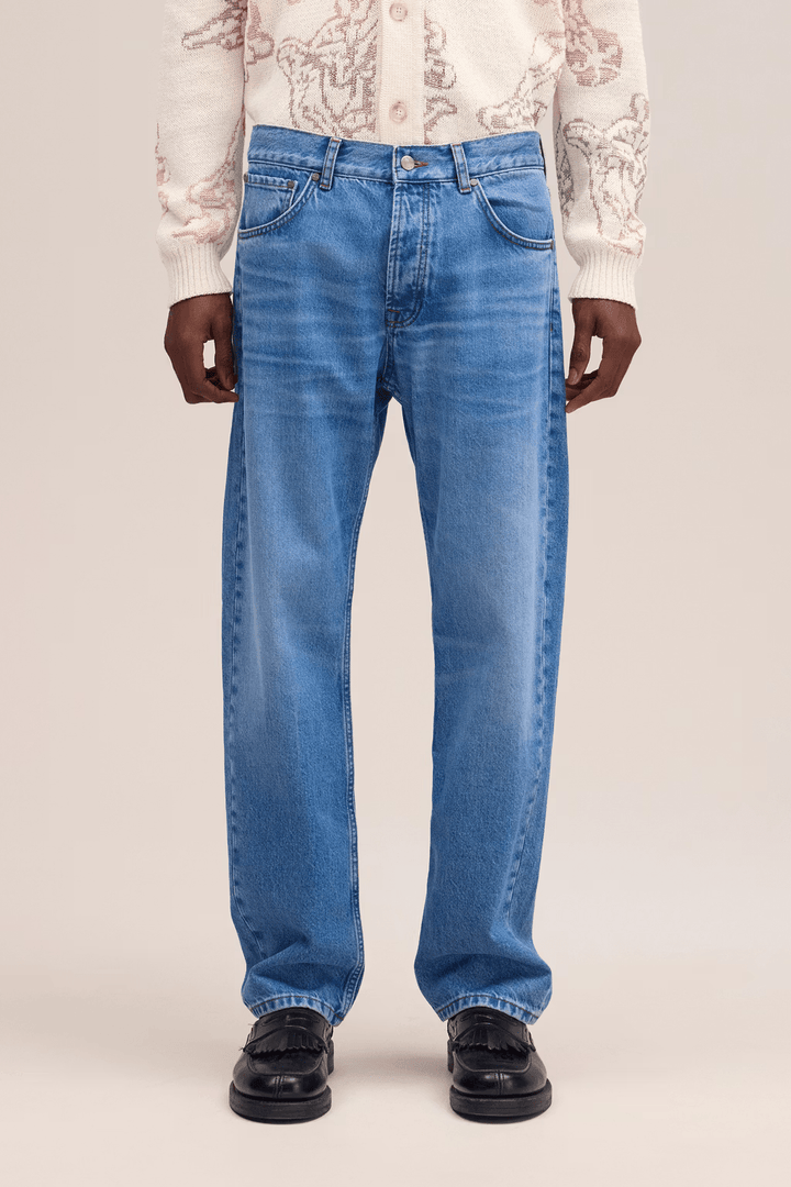 NN. 07 - Jean droit Sonny Light Blue - Lothaire
