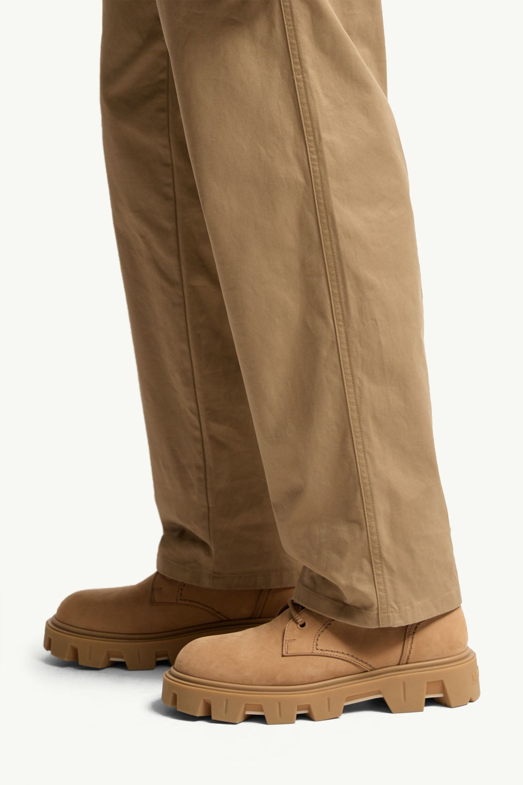 MONCLER - Pantalon en gabardine stretch Beige