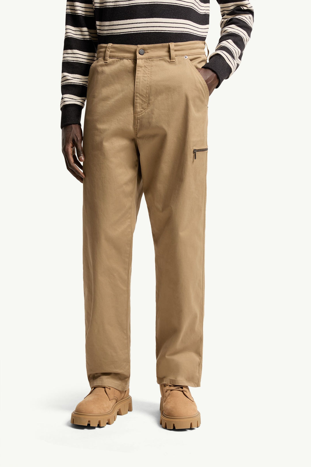 MONCLER - Pantalon en gabardine stretch Beige