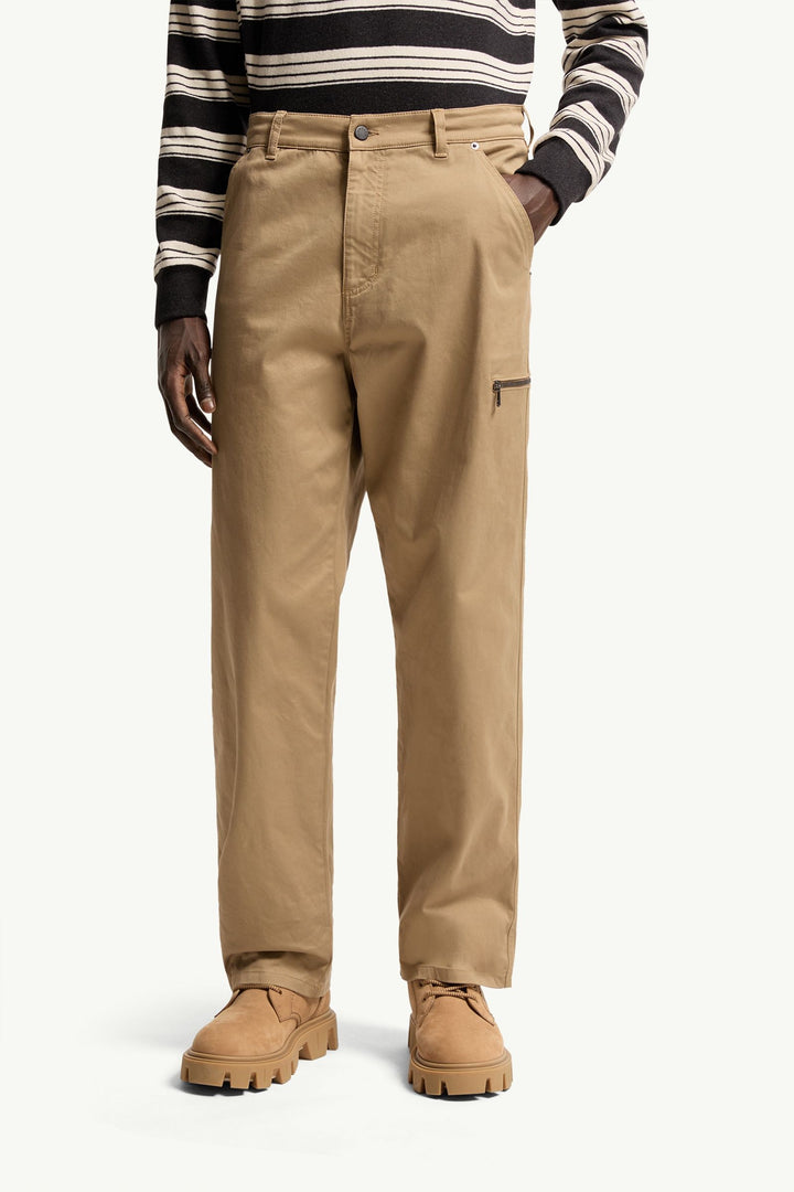 MONCLER - Pantalon en gabardine stretch Beige