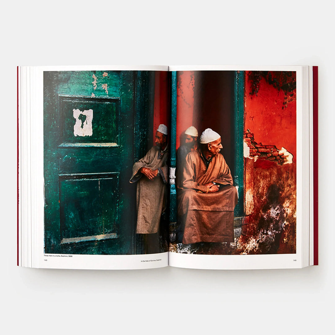 PHAÏDON - Steve McCurry - Inédit Les histoires à l'origine des photographies - Lothaire